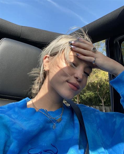Riley (@rileyruxxo) • Instagram photos and videos.